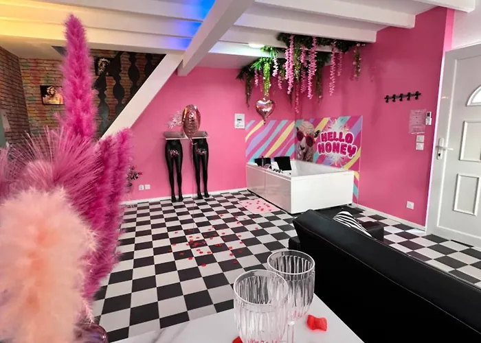 Maison 60 M2 Loveroom Romantique Avec Jacuzzi Prive A 10 Min De Nancy Et Jardin Prive *