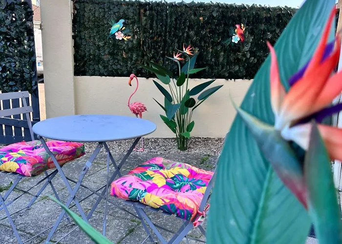 Maison 60 M2 Loveroom Romantique Avec Jacuzzi Prive A 10 Min De Nancy Et Jardin Prive Messein